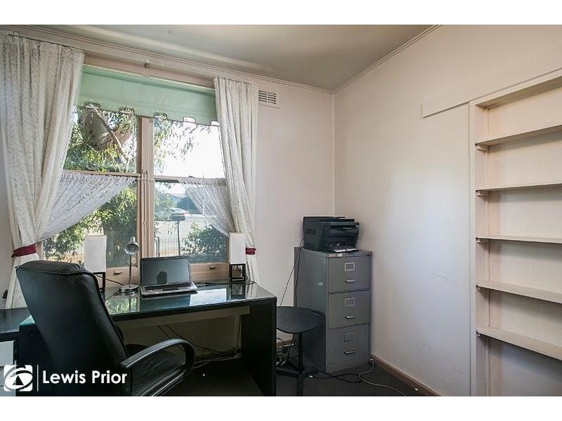 1 Brolga Place, Sturt SA 5047