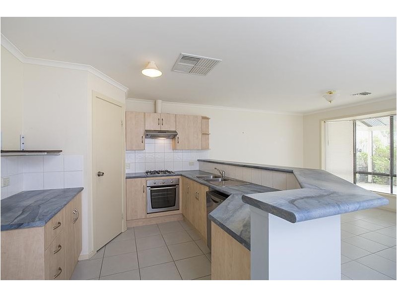 24 New York Road, Aberfoyle Park SA 5159