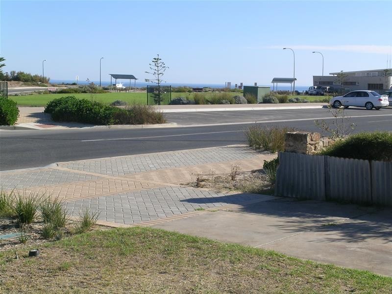 3/65 Nashwauk Crescent, Moana SA 5169