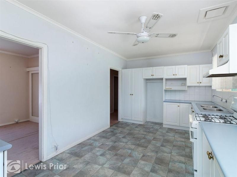 1 Parkmore Avenue, Sturt SA 5047