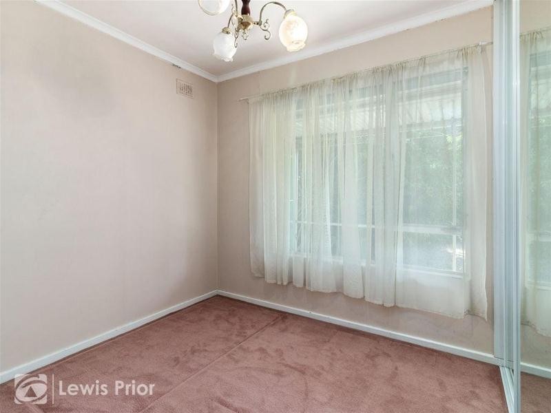1 Parkmore Avenue, Sturt SA 5047