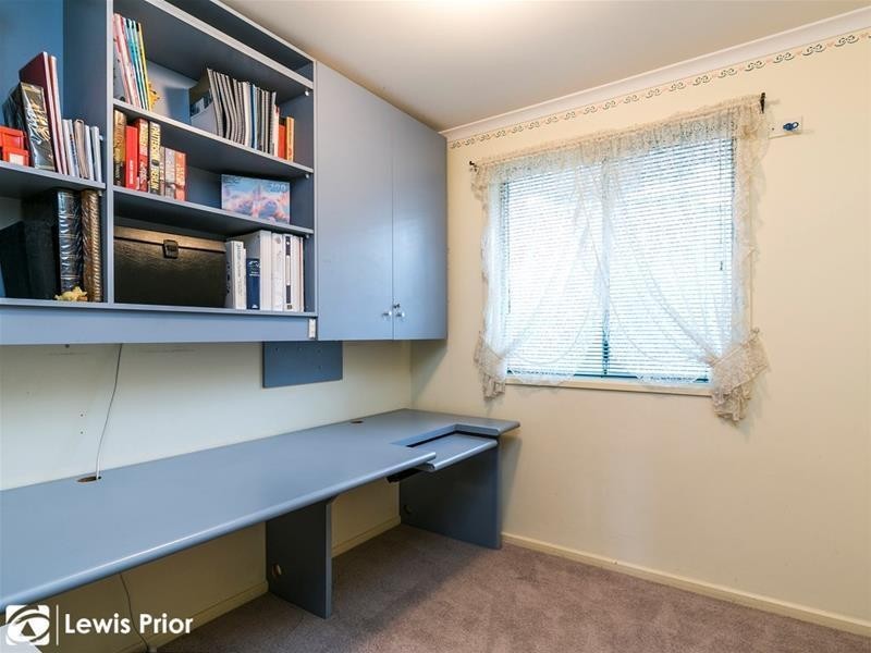 8 Victoria Avenue, Woodcroft SA 5162