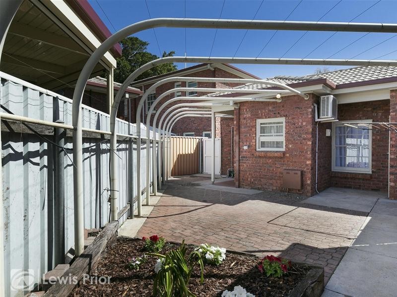 2/28 Nile Street, Glenelg SA 5045