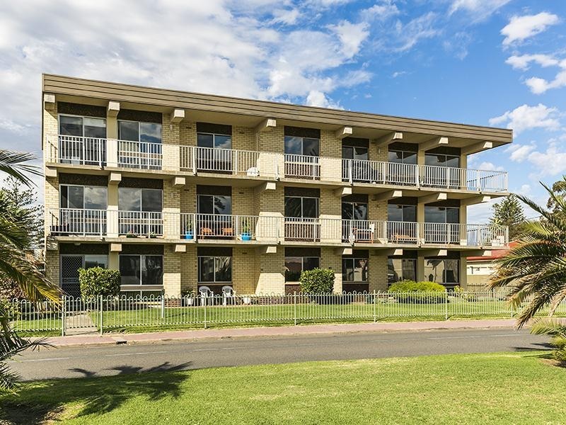 8/32 Tod Street, Glenelg North SA 5045