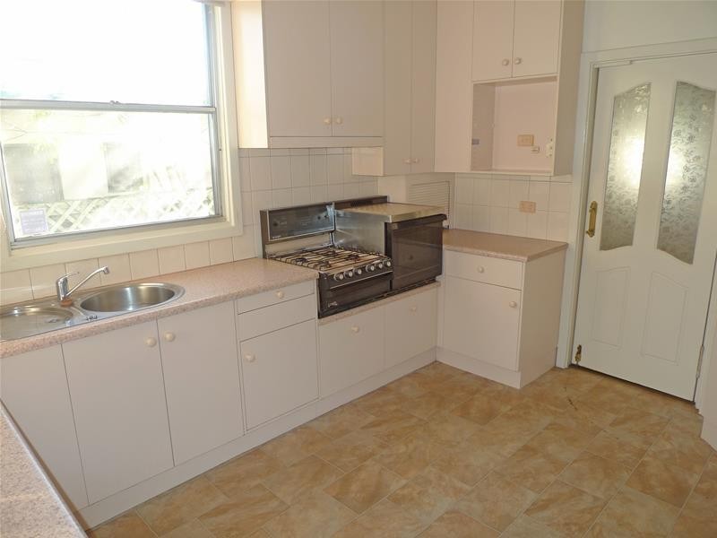 7 Bradman Street, Sturt SA 5047