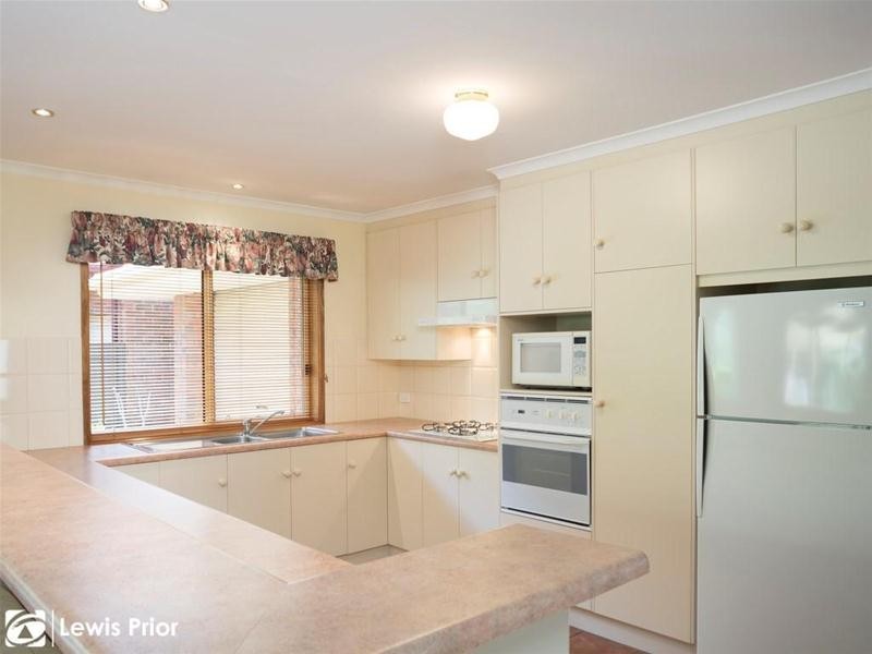 16 Dover Court, Dover Gardens SA 5048