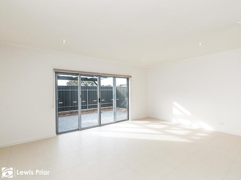 7a Sutherland Street, Park Holme SA 5043