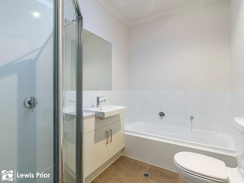 7a Sutherland Street, Park Holme SA 5043