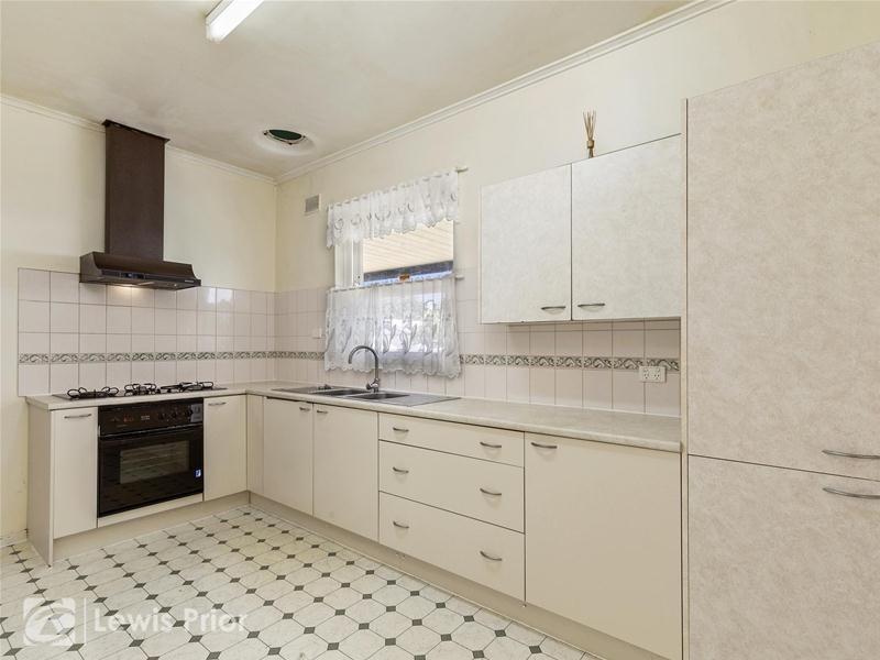 7 Fetlar Avenue, Marion SA 5043