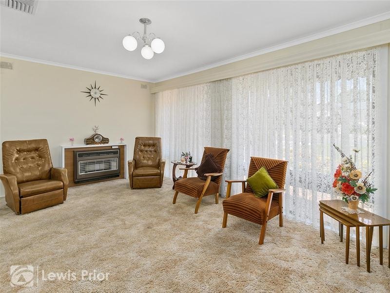 13 Trinidad Way, Happy Valley SA 5159