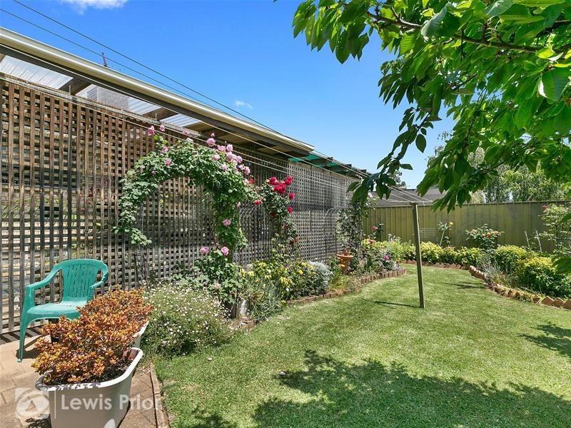 13 Trinidad Way, Happy Valley SA 5159