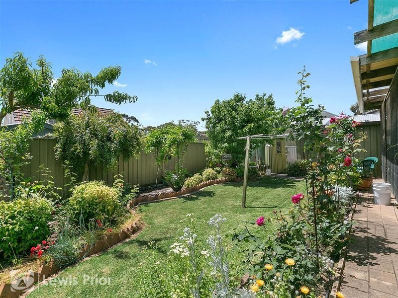 13 Trinidad Way, Happy Valley SA 5159