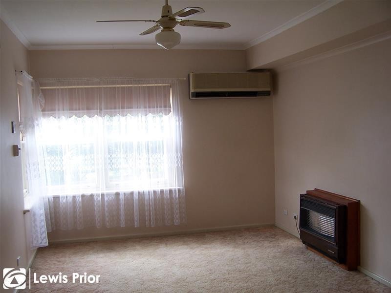 16 Oak Avenue, Clovelly Park SA 5042