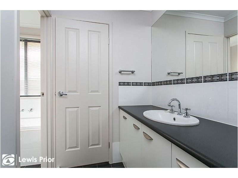 6 Benacre Close, Happy Valley SA 5159