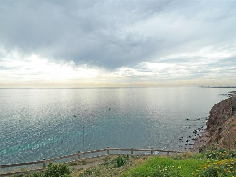 10 Boonga Street, Hallett Cove SA 5158