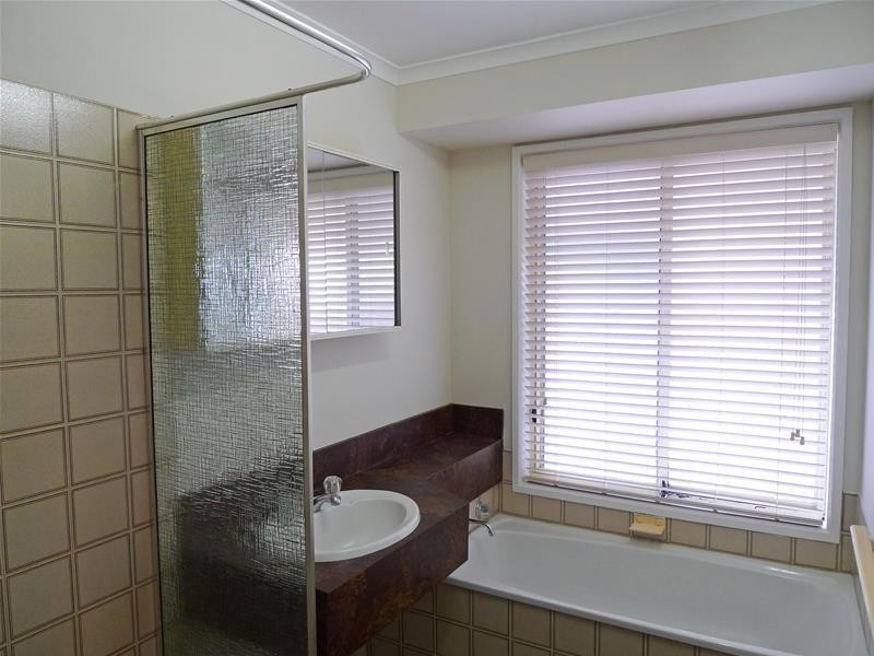 10 Boonga Street, Hallett Cove SA 5158