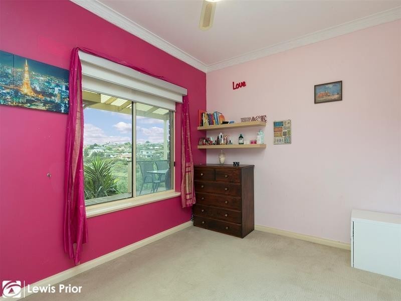 21b Caswell Drive, Hallett Cove SA 5158