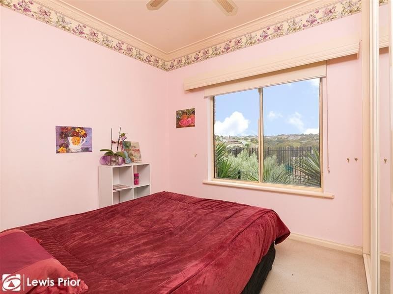 21b Caswell Drive, Hallett Cove SA 5158