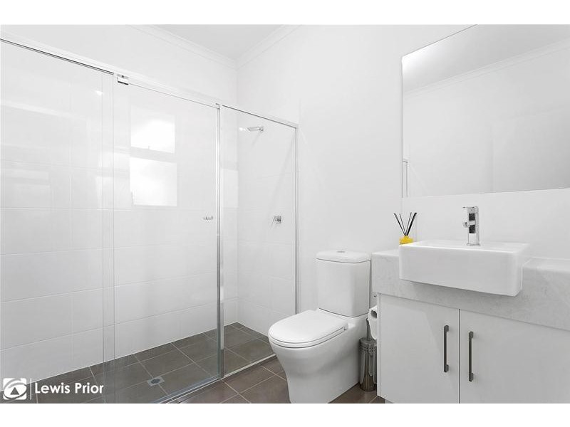3/2 Egmont Avenue, Warradale SA 5046