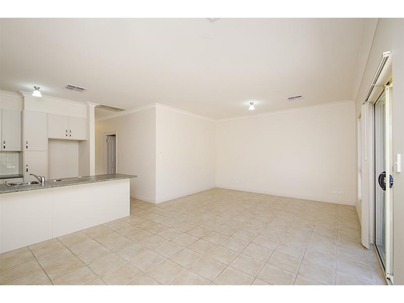 46 White Crescent, Seacombe Gardens SA 5047