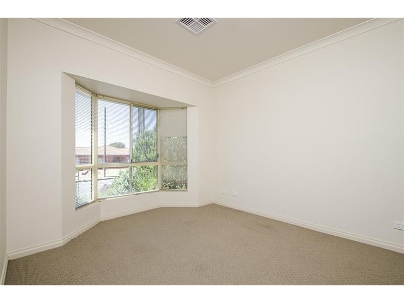 46 White Crescent, Seacombe Gardens SA 5047