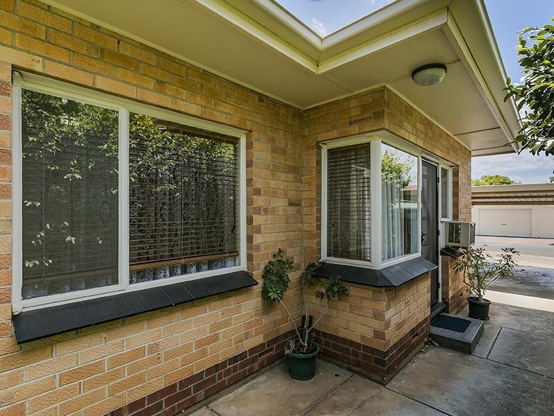 4/11 Colton Road, Hove SA 5048