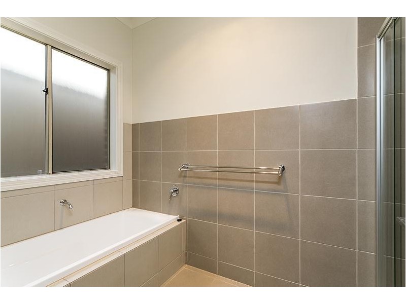 1/8 Cinnamon Way, Aberfoyle Park SA 5159