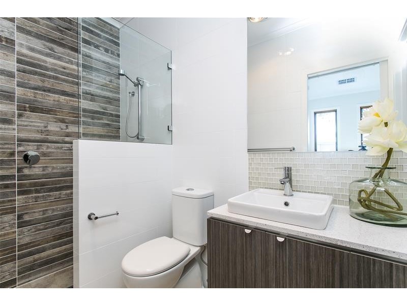 12 Sixth Avenue, Warradale SA 5046