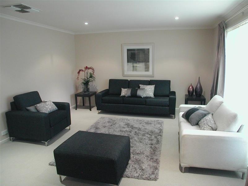 17 Crossing Road, Aberfoyle Park SA 5159