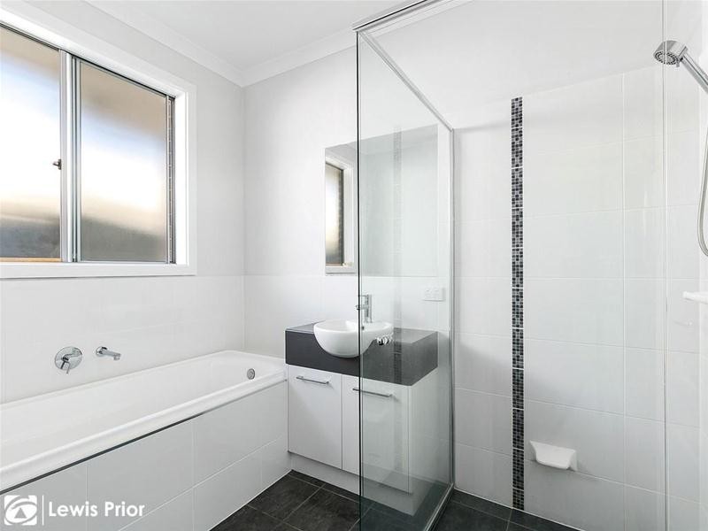 17a Doradilla Avenue, Seacombe Gardens SA 5047