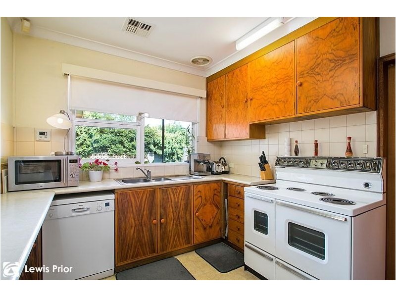 8 Coventry Street, Brighton SA 5048