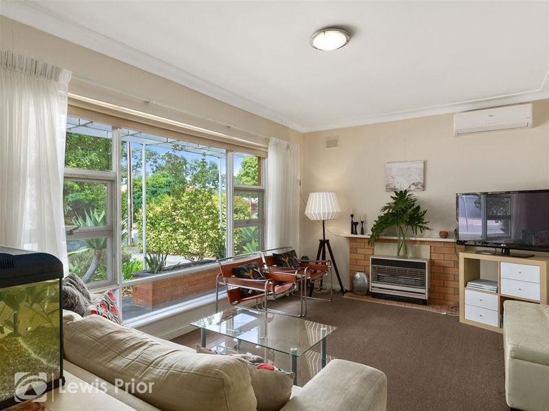 11 Jacob Street, Marion SA 5043