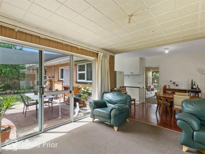 11 Jacob Street, Marion SA 5043