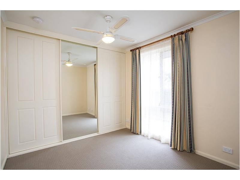 1 Glenhuntly Drive, Flagstaff Hill SA 5159