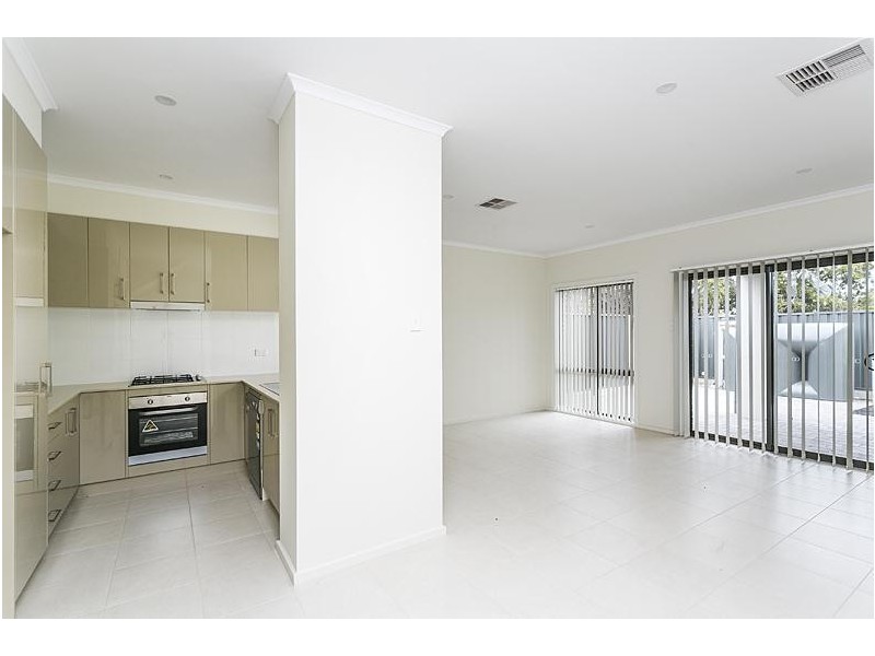 2 Greenasche Grove, Seacombe Gardens SA 5047