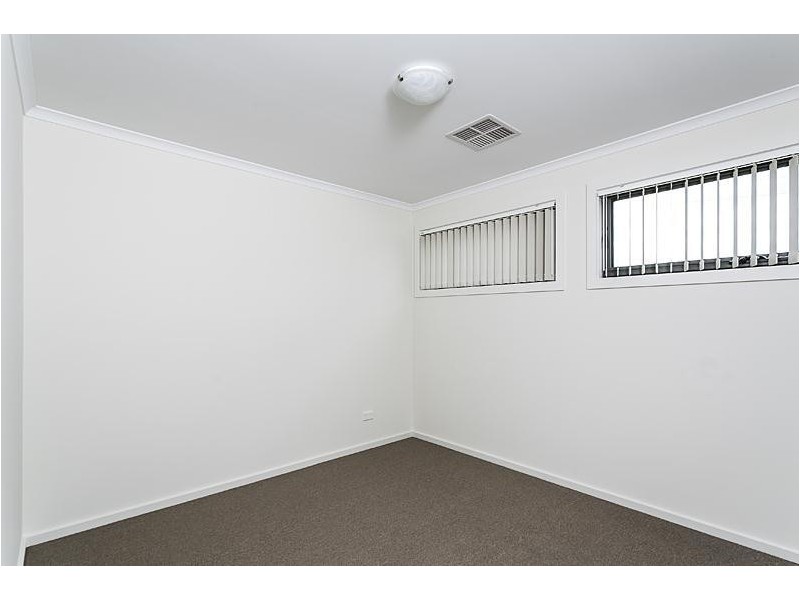 2 Greenasche Grove, Seacombe Gardens SA 5047