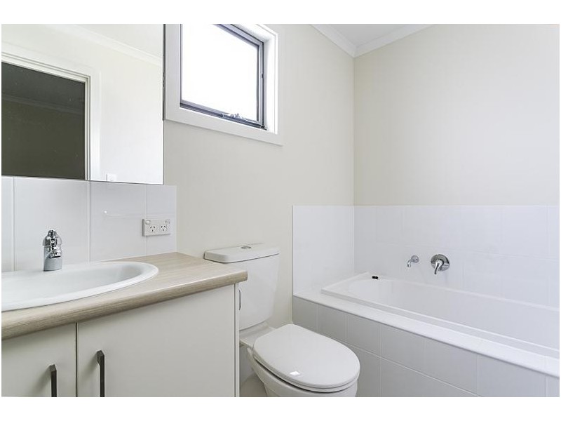 2 Greenasche Grove, Seacombe Gardens SA 5047