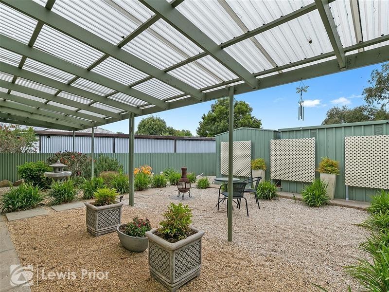 27 Whiteley Drive, Trott Park SA 5158