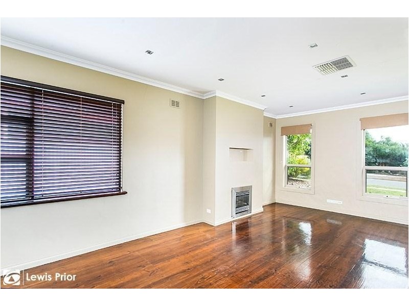 9 Kent Avenue, Seacombe Gardens SA 5047