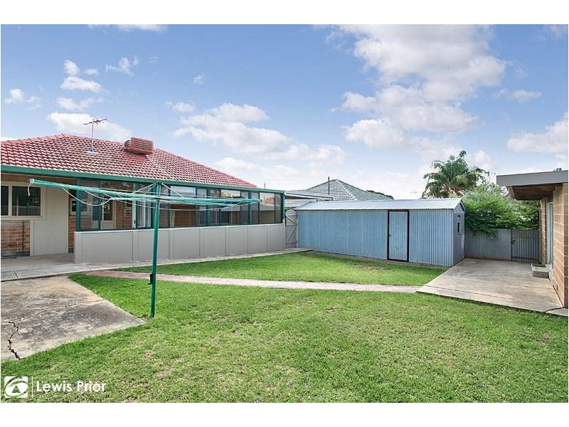 9 Kent Avenue, Seacombe Gardens SA 5047