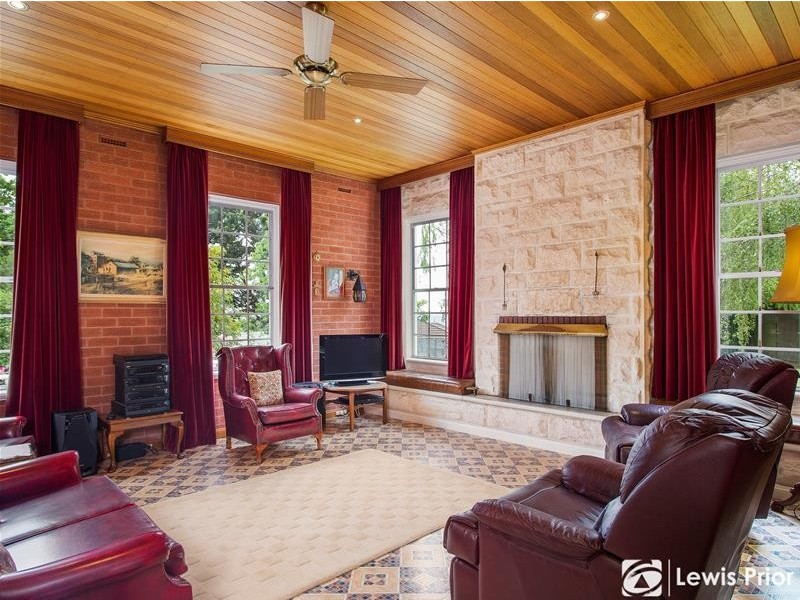 5 Corella Avenue, Chandlers Hill SA 5159