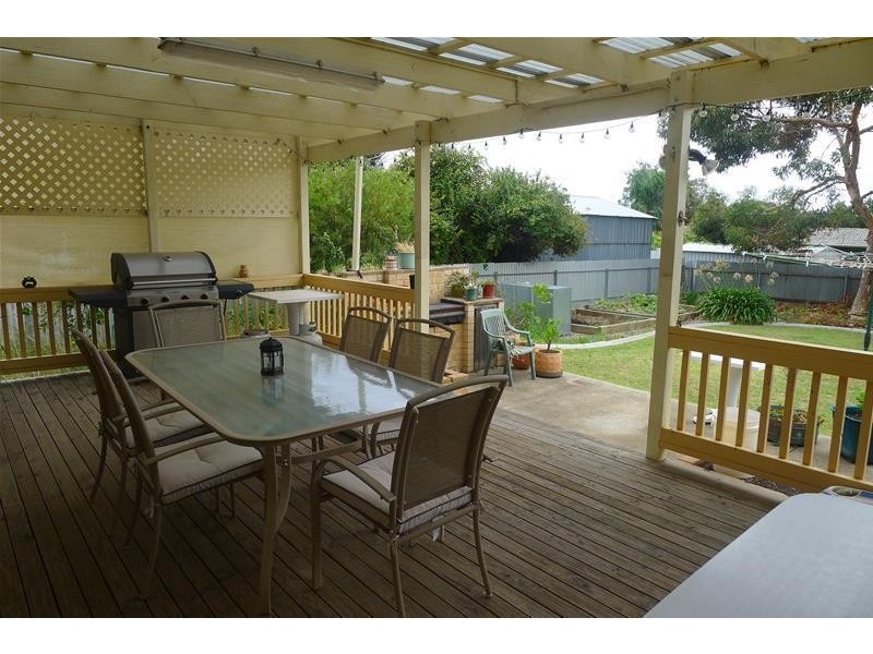 19 Myrtle Grove, Clovelly Park SA 5042