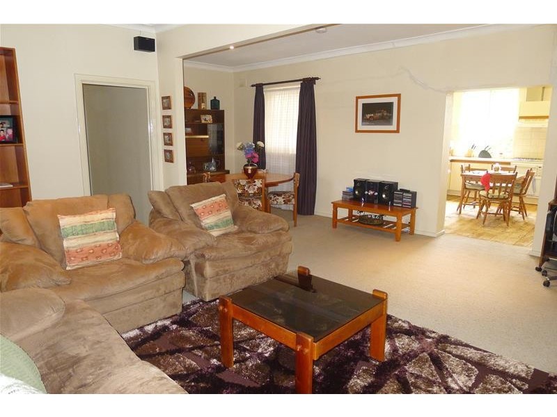 19 Myrtle Grove, Clovelly Park SA 5042