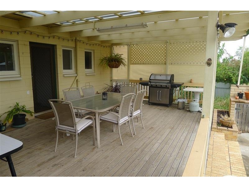 19 Myrtle Grove, Clovelly Park SA 5042