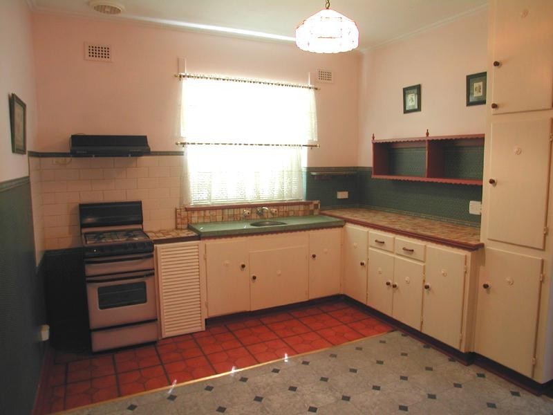 22 Railway Terrace, Hove SA 5048