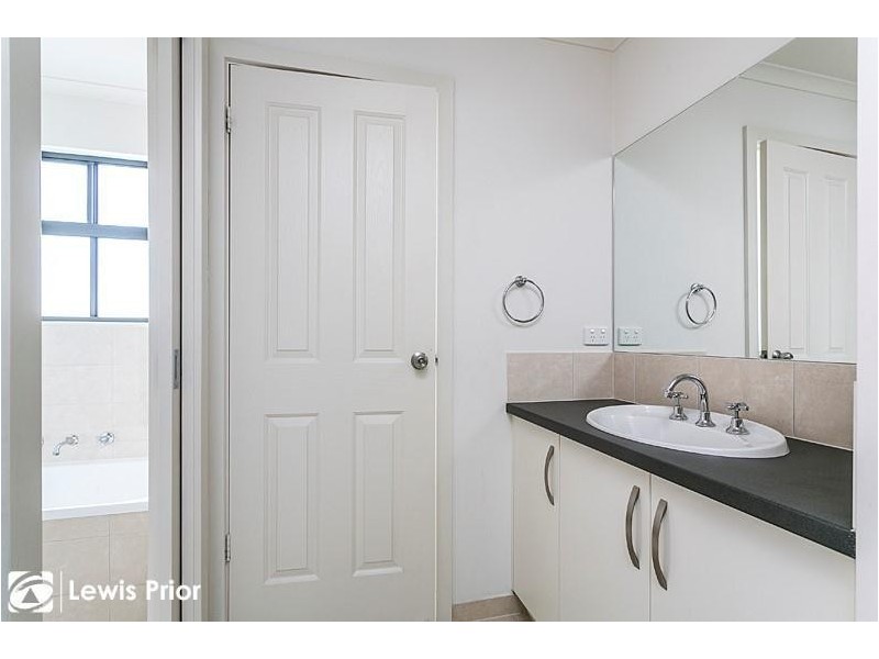 11b Raggatt Crescent, Mitchell Park SA 5043