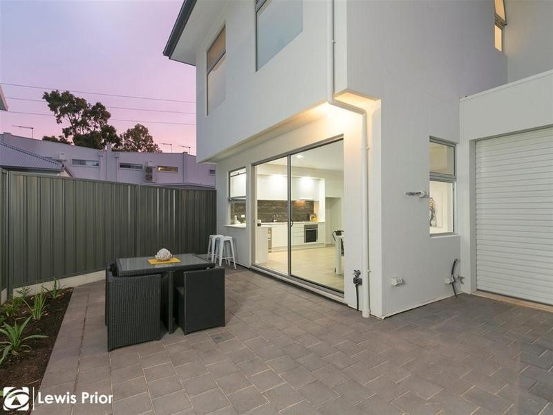 2 Crozier Terrace, Oaklands Park SA 5046