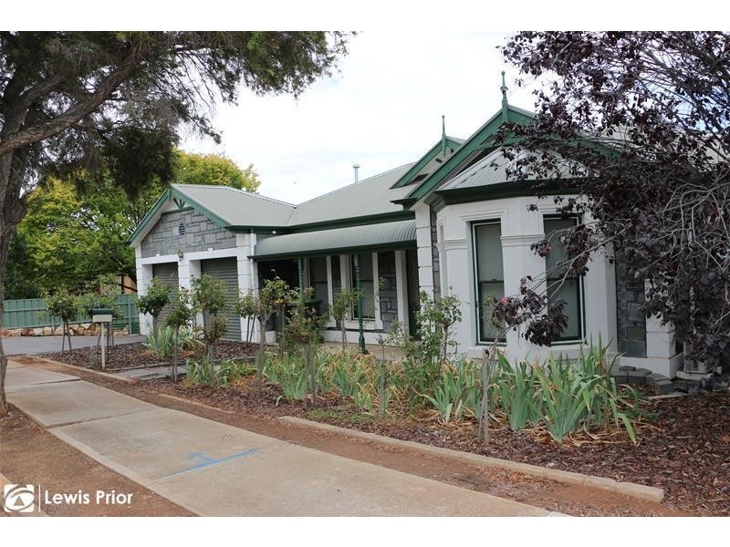 8A Moy Avenue, Warradale SA 5046