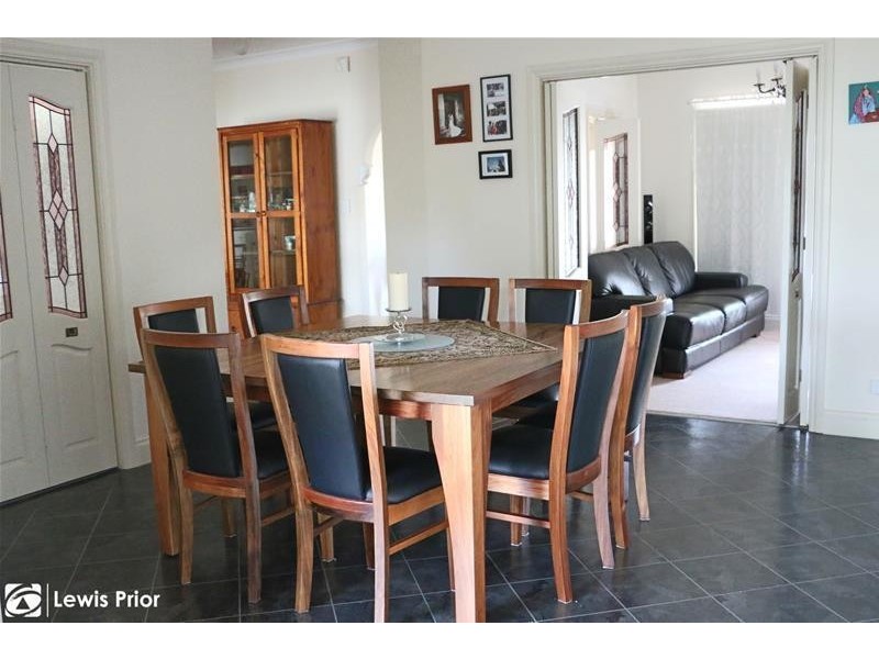 8A Moy Avenue, Warradale SA 5046