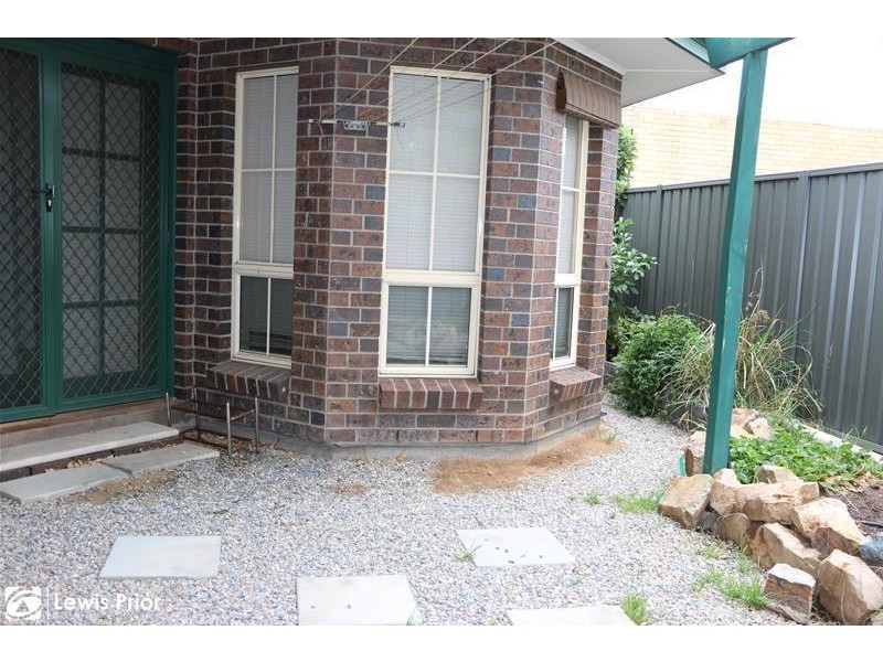 8A Moy Avenue, Warradale SA 5046